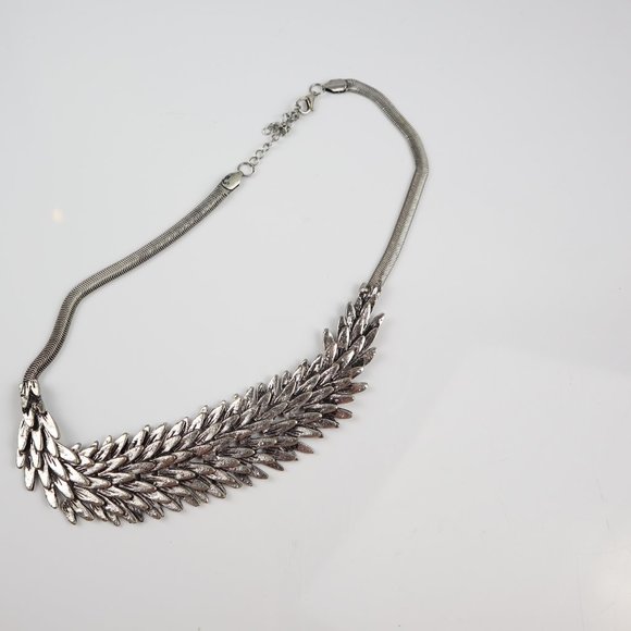 Dragon Wing Scale Necklace - Picture 5 of 8